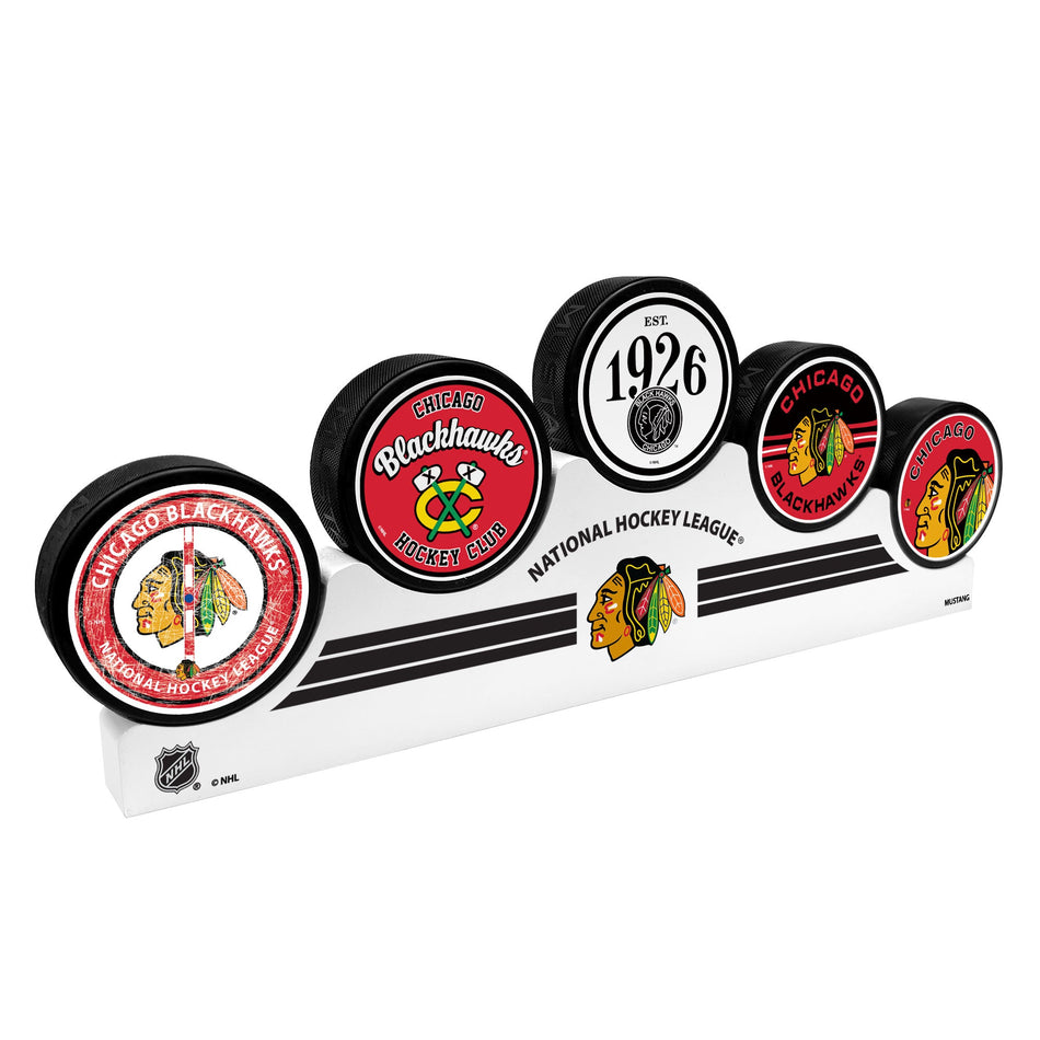 Chicago Blackhawks - 5 Puck Podium Set